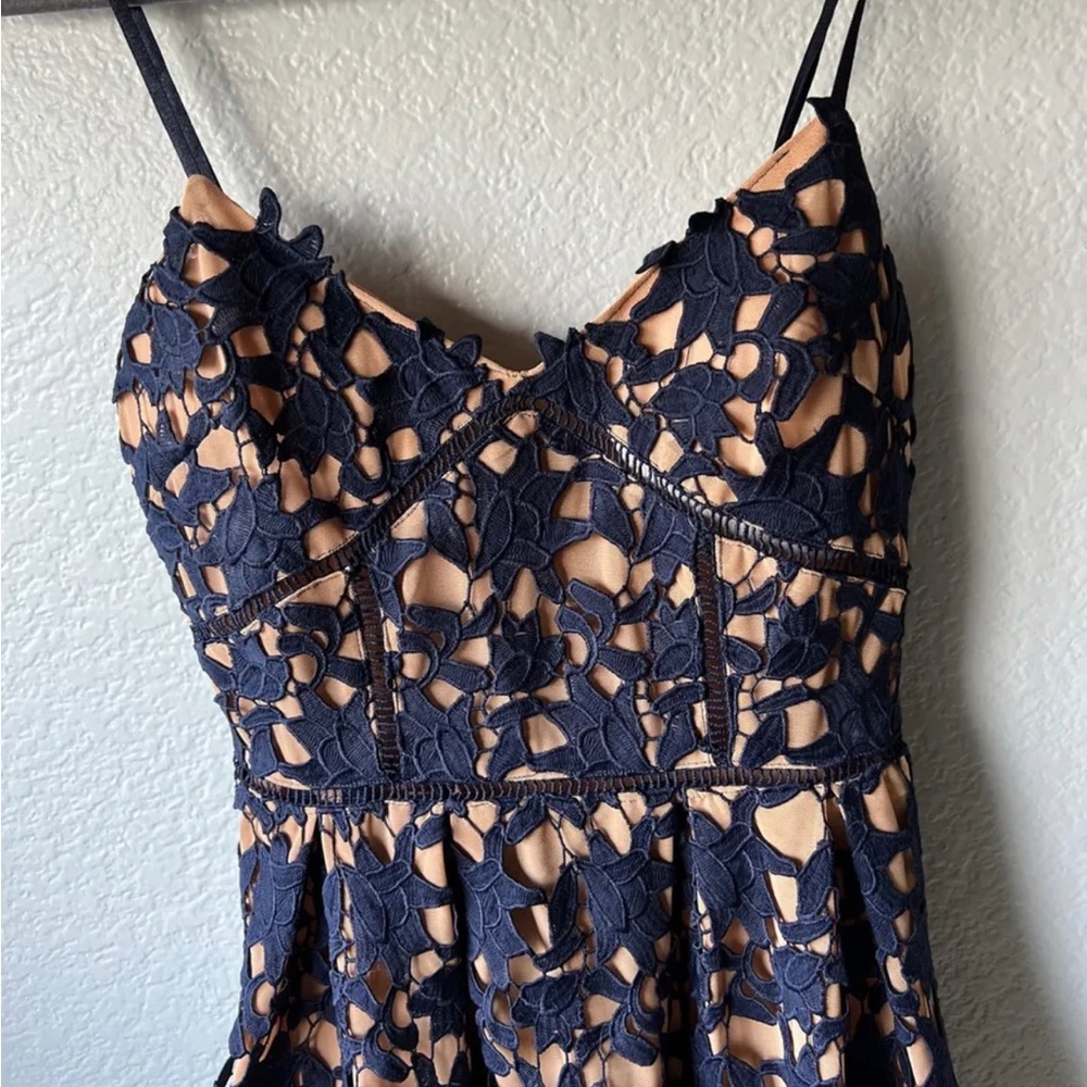 Few Moda New York Lace Dress Size S - Picture 2 of 4